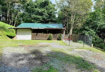 84 Billingsley Hollow Road, Fairview, West Virginia 26570, 3 Bedroom Bedrooms, 7 Room Rooms,1 BathroomBathrooms,Single Family Detached,For Sale,Billingsley Hollow,0,10166628