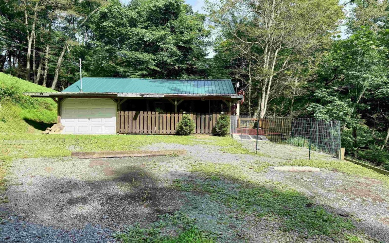 84 Billingsley Hollow Road, Fairview, West Virginia 26570, 3 Bedroom Bedrooms, 7 Room Rooms,1 BathroomBathrooms,Single Family Detached,For Sale,Billingsley Hollow,0,10166628
