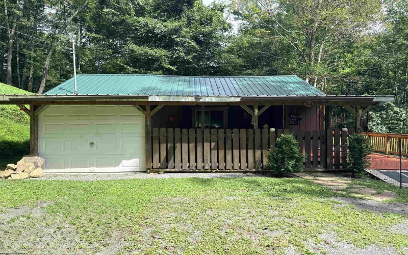 84 Billingsley Hollow Road, Fairview, West Virginia 26570, 3 Bedroom Bedrooms, 7 Room Rooms,1 BathroomBathrooms,Single Family Detached,For Sale,Billingsley Hollow,0,10166628