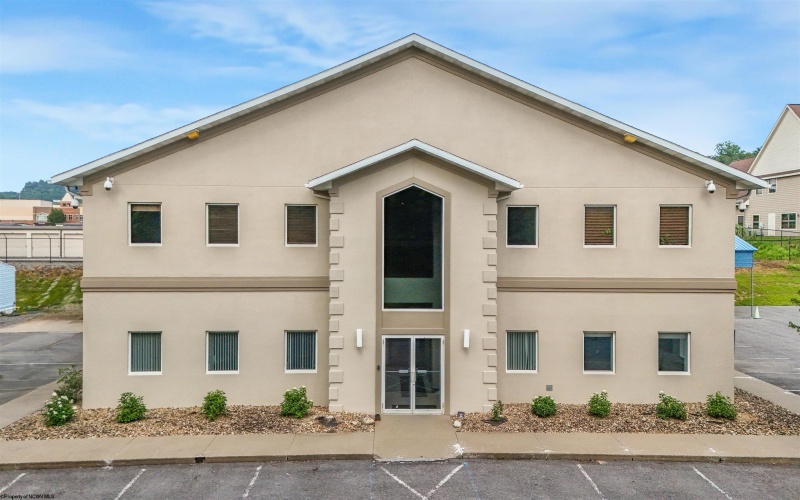 230 Lakewood Center, Morgantown, West Virginia 26508, 0 , 0 ,0,Commercial (lease),For Rent,Lakewood,0,10166650