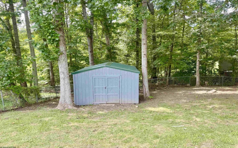 69 Woodside Drive, Bridgeport, West Virginia 26330, 4 Bedroom Bedrooms, 7 Room Rooms,1 BathroomBathrooms,Single Family Detached,For Sale,Woodside,0,10166663