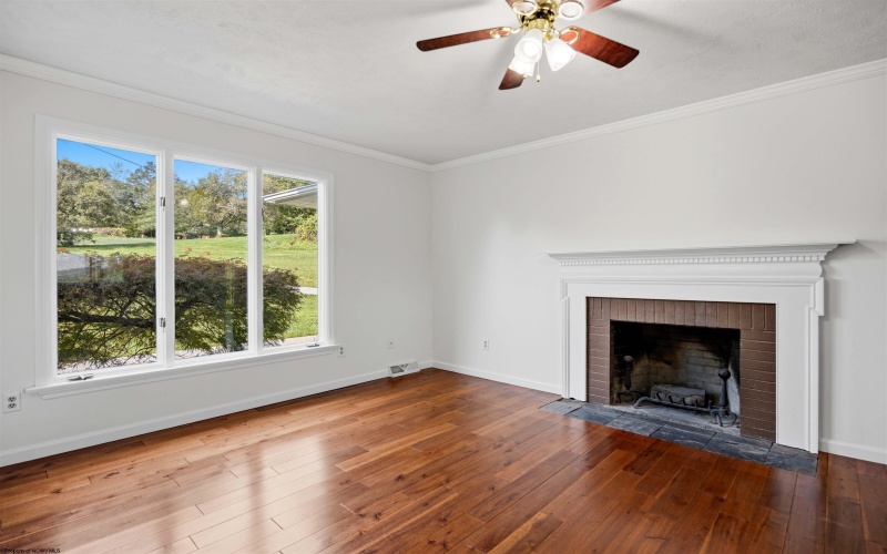 278 Horseshoe Road, Morgantown, West Virginia 26508, 4 Bedroom Bedrooms, 12 Room Rooms,3 BathroomBathrooms,Single Family Detached,For Sale,Horseshoe,0,10166649
