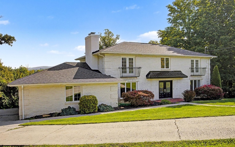 278 Horseshoe Road, Morgantown, West Virginia 26508, 4 Bedroom Bedrooms, 12 Room Rooms,3 BathroomBathrooms,Single Family Detached,For Sale,Horseshoe,0,10166649