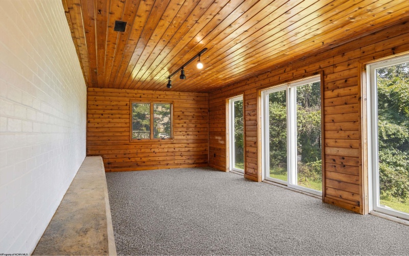278 Horseshoe Road, Morgantown, West Virginia 26508, 4 Bedroom Bedrooms, 12 Room Rooms,3 BathroomBathrooms,Single Family Detached,For Sale,Horseshoe,0,10166649