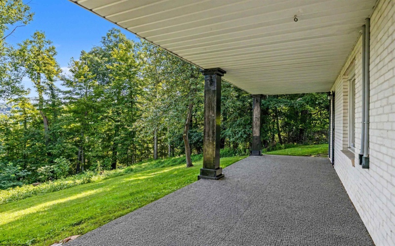 278 Horseshoe Road, Morgantown, West Virginia 26508, 4 Bedroom Bedrooms, 12 Room Rooms,3 BathroomBathrooms,Single Family Detached,For Sale,Horseshoe,0,10166649