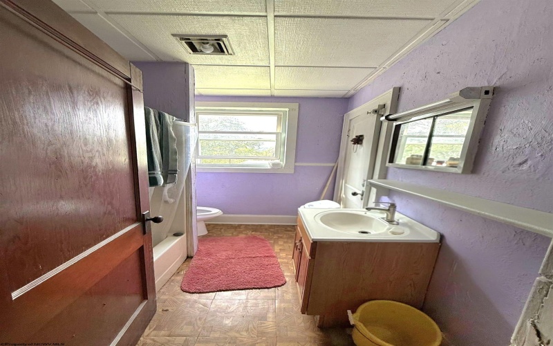 3977 George Washington Highway, Grafton, West Virginia 26354, 5 Bedroom Bedrooms, 9 Room Rooms,2 BathroomBathrooms,Single Family Detached,For Sale,George Washington,0,10166655