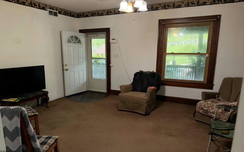 3977 George Washington Highway, Grafton, West Virginia 26354, 5 Bedroom Bedrooms, 9 Room Rooms,2 BathroomBathrooms,Single Family Detached,For Sale,George Washington,0,10166655
