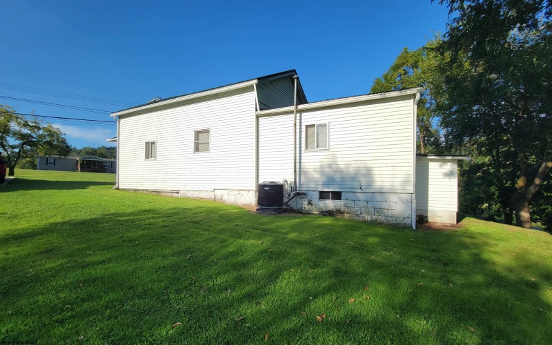 477 Downbridge Road, Enterprise, West Virginia 26568, 3 Bedroom Bedrooms, 7 Room Rooms,1 BathroomBathrooms,Single Family Detached,For Sale,Downbridge,0,10166656