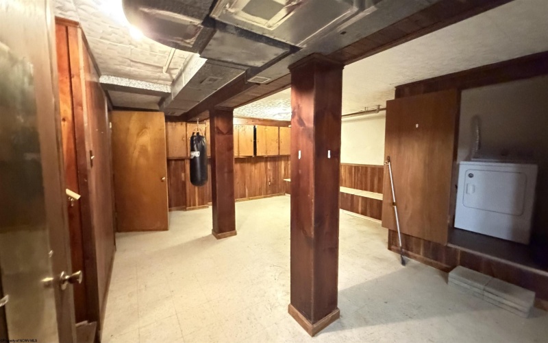 1812 Pearlman Avenue, Clarksburg, West Virginia 26301-1625, 4 Bedroom Bedrooms, 7 Room Rooms,2 BathroomBathrooms,Single Family Detached,For Sale,Pearlman,0,10166657