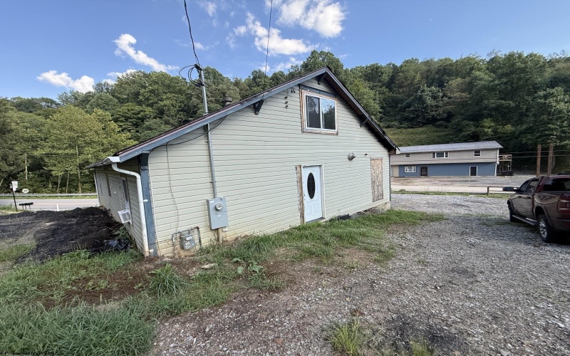 716-720 Husky Highway, Barrackville, West Virginia 26559, 0 , 0 ,0,Multi-unit/income,For Sale,Husky,0,10166666