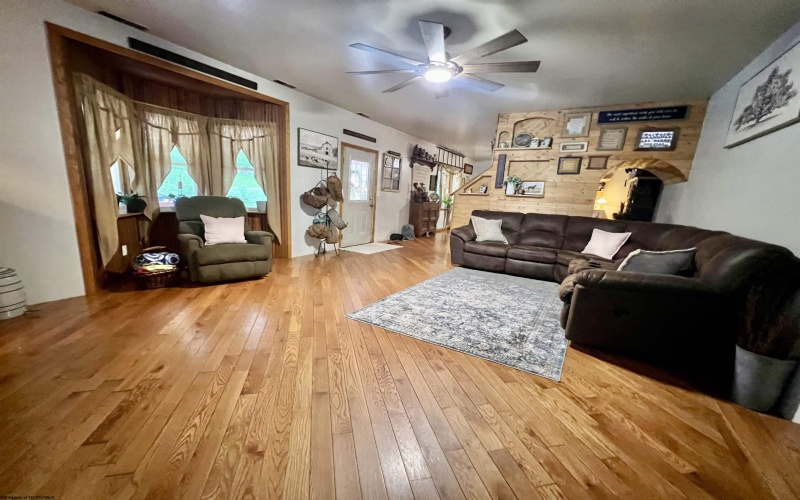 10915 Old Elkins Road, Ellamore, West Virginia 26267, 4 Bedroom Bedrooms, 11 Room Rooms,2 BathroomBathrooms,Single Family Detached,For Sale,Old Elkins,0,10166679