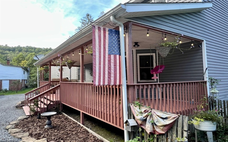 10915 Old Elkins Road, Ellamore, West Virginia 26267, 4 Bedroom Bedrooms, 11 Room Rooms,2 BathroomBathrooms,Single Family Detached,For Sale,Old Elkins,0,10166679