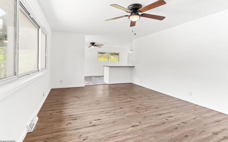 2334 School House Road, Fairmont, West Virginia 26554, 3 Bedroom Bedrooms, 5 Room Rooms,1 BathroomBathrooms,Single Family Detached,For Sale,School House,0,10166677