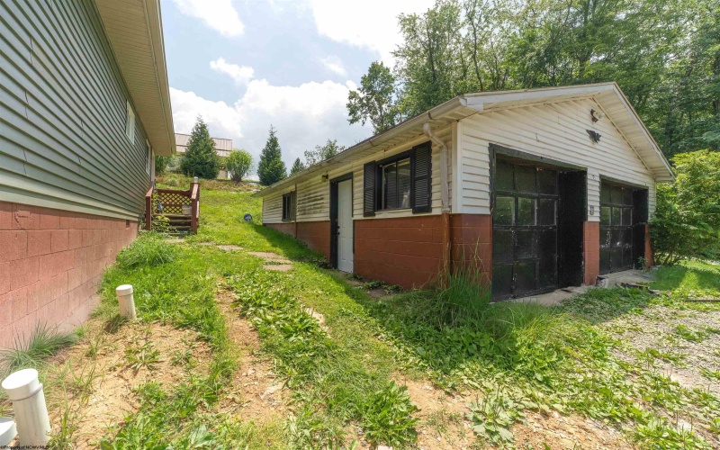 2334 School House Road, Fairmont, West Virginia 26554, 3 Bedroom Bedrooms, 5 Room Rooms,1 BathroomBathrooms,Single Family Detached,For Sale,School House,0,10166677