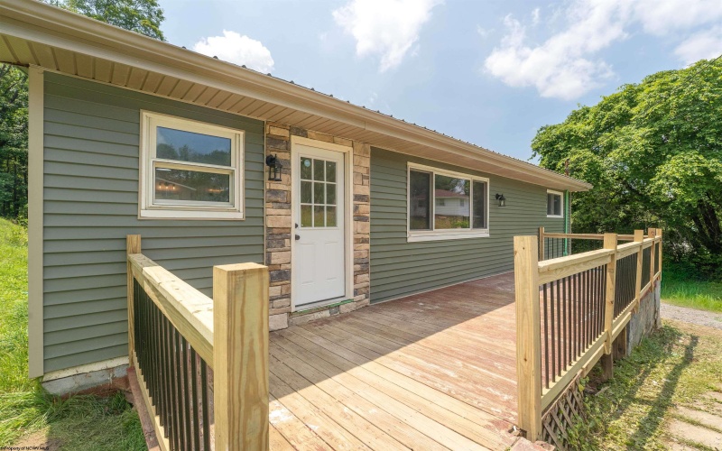 2334 School House Road, Fairmont, West Virginia 26554, 3 Bedroom Bedrooms, 5 Room Rooms,1 BathroomBathrooms,Single Family Detached,For Sale,School House,0,10166677