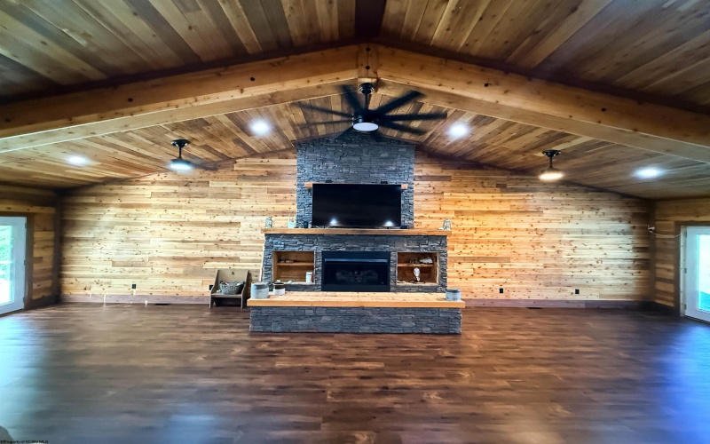 650 Sam Cavins Road, West Union, West Virginia 26456, 3 Bedroom Bedrooms, 8 Room Rooms,3 BathroomBathrooms,Single Family Detached,For Sale,Sam Cavins,0,10166673