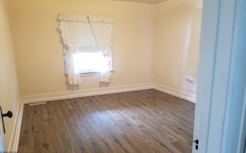 204 Euclid Avenue, Clarksburg, West Virginia 26301-0000, 3 Bedroom Bedrooms, 6 Room Rooms,2 BathroomBathrooms,Single Family Detached,For Sale,Euclid,0,10166670