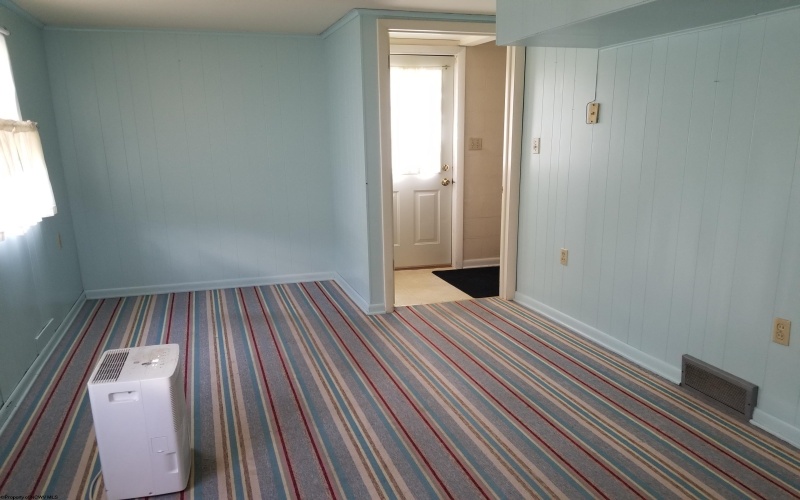 204 Euclid Avenue, Clarksburg, West Virginia 26301-0000, 3 Bedroom Bedrooms, 6 Room Rooms,2 BathroomBathrooms,Single Family Detached,For Sale,Euclid,0,10166670