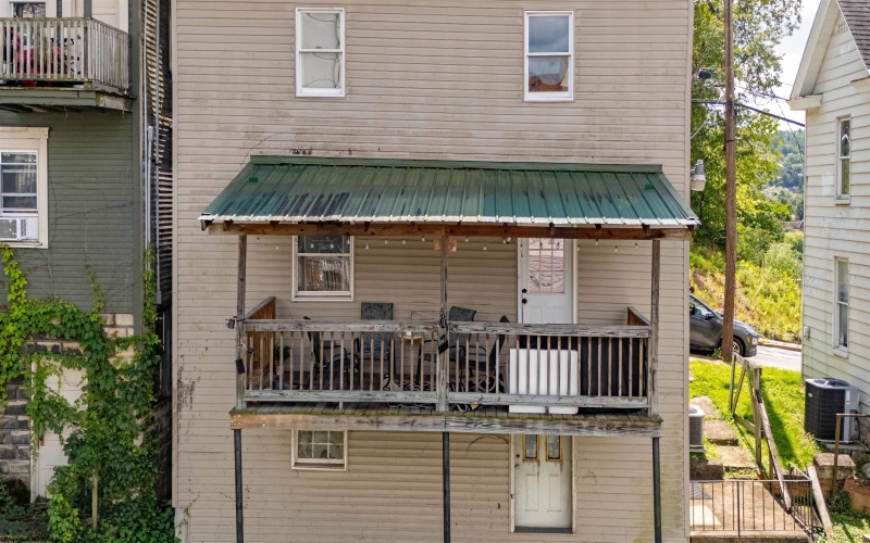 483 Dallas Street, Morgantown, West Virginia 26505, 4 Bedroom Bedrooms, 7 Room Rooms,1 BathroomBathrooms,Single Family Detached,For Sale,Dallas,0,10166686