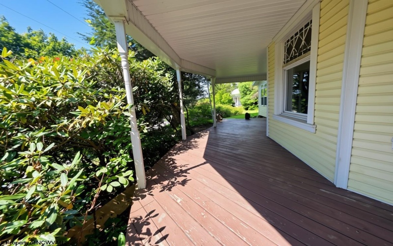 604 High Street, Terra Alta, West Virginia 26764, 4 Bedroom Bedrooms, 10 Room Rooms,1 BathroomBathrooms,Single Family Detached,For Sale,High,0,10166691