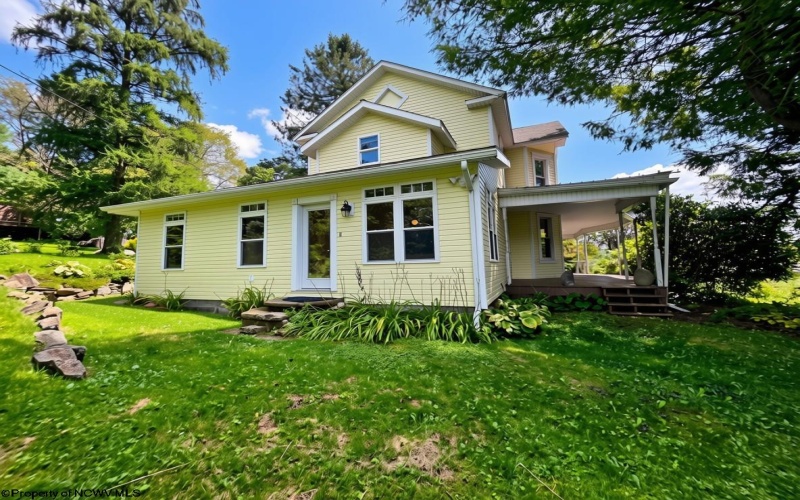 604 High Street, Terra Alta, West Virginia 26764, 4 Bedroom Bedrooms, 10 Room Rooms,1 BathroomBathrooms,Single Family Detached,For Sale,High,0,10166691