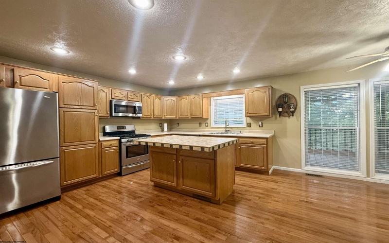 2 Cherrybrooke Lane, Fairmont, West Virginia 26554, 4 Bedroom Bedrooms, 7 Room Rooms,2 BathroomBathrooms,Single Family Detached,For Sale,Cherrybrooke,0,10166693