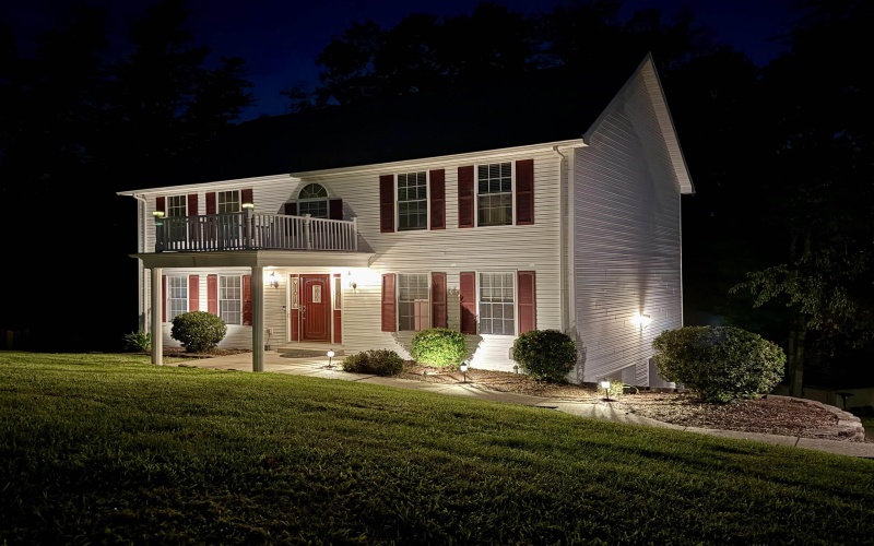 2 Cherrybrooke Lane, Fairmont, West Virginia 26554, 4 Bedroom Bedrooms, 7 Room Rooms,2 BathroomBathrooms,Single Family Detached,For Sale,Cherrybrooke,0,10166693