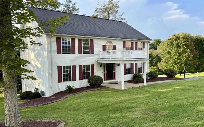 2 Cherrybrooke Lane, Fairmont, West Virginia 26554, 4 Bedroom Bedrooms, 7 Room Rooms,2 BathroomBathrooms,Single Family Detached,For Sale,Cherrybrooke,0,10166693