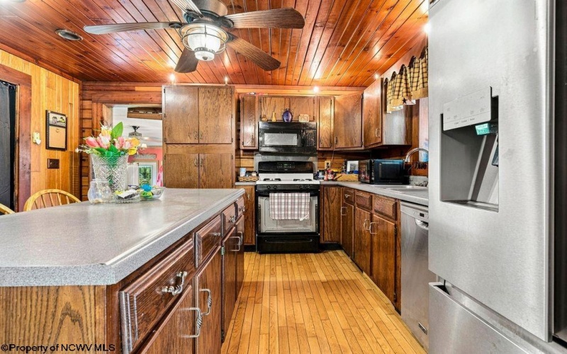 61 Wagner Lane, Kingwood, West Virginia 26537, 3 Bedroom Bedrooms, 7 Room Rooms,2 BathroomBathrooms,Single Family Detached,For Sale,Wagner,0,10166692
