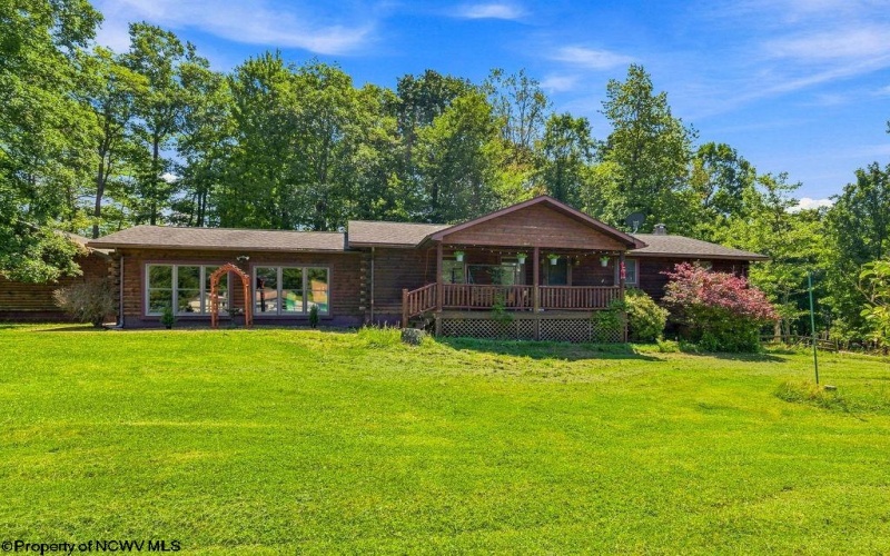 61 Wagner Lane, Kingwood, West Virginia 26537, 3 Bedroom Bedrooms, 7 Room Rooms,2 BathroomBathrooms,Single Family Detached,For Sale,Wagner,0,10166692