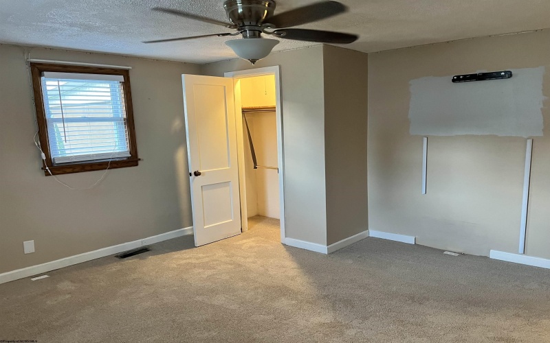 55 Lincoln Street, Buckhannon, West Virginia 26201, 3 Bedroom Bedrooms, 7 Room Rooms,2 BathroomBathrooms,Single Family Detached,For Sale,Lincoln,0,10166702