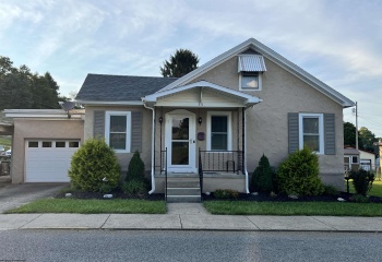 55 Lincoln Street, Buckhannon, West Virginia 26201, 3 Bedroom Bedrooms, 7 Room Rooms,2 BathroomBathrooms,Single Family Detached,For Sale,Lincoln,0,10166702