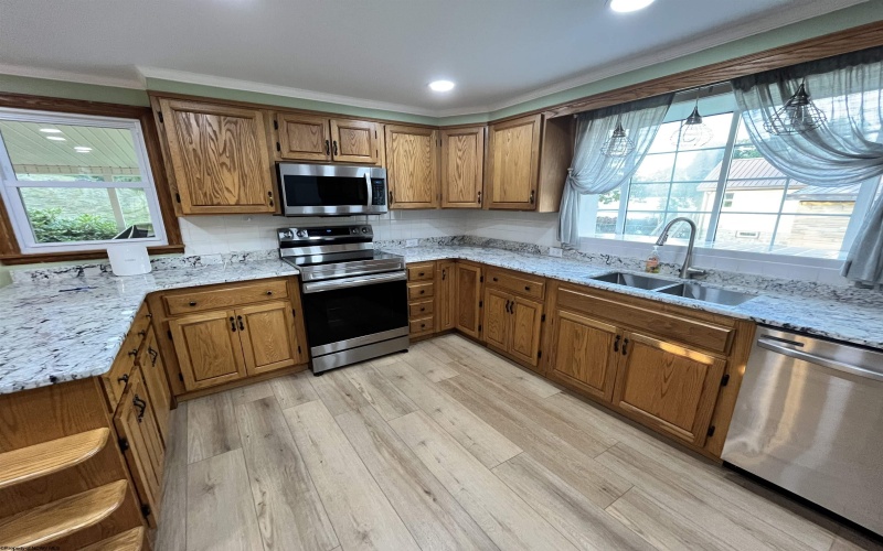 55 Lincoln Street, Buckhannon, West Virginia 26201, 3 Bedroom Bedrooms, 7 Room Rooms,2 BathroomBathrooms,Single Family Detached,For Sale,Lincoln,0,10166702