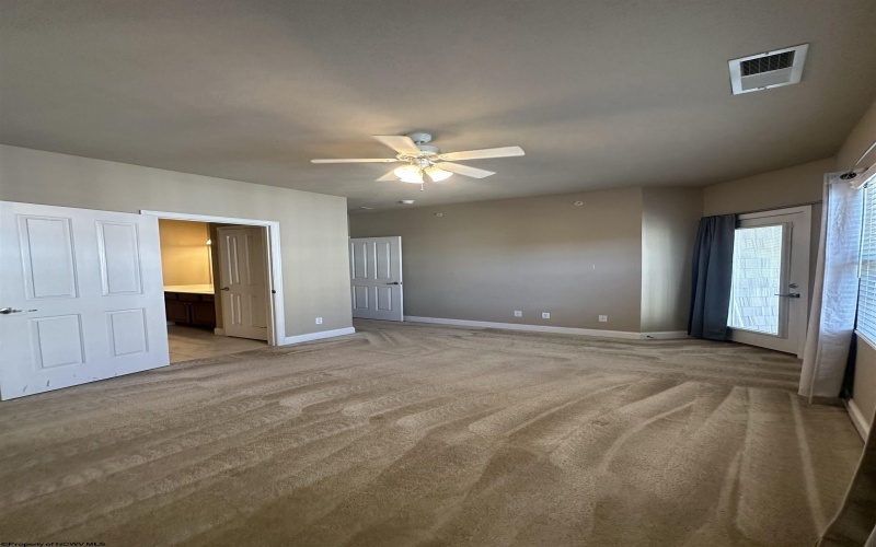 2537 Suncrest Village, Morgantown, West Virginia 26505, 2 Bedroom Bedrooms, 4 Room Rooms,2 BathroomBathrooms,Residential Rentals,For Rent,Suncrest,0,10166696