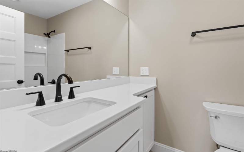 112 Chestnut Grove, Morgantown, West Virginia 26505, 3 Bedroom Bedrooms, 7 Room Rooms,4 BathroomBathrooms,Residential Rentals,For Rent,Chestnut,0,10166698