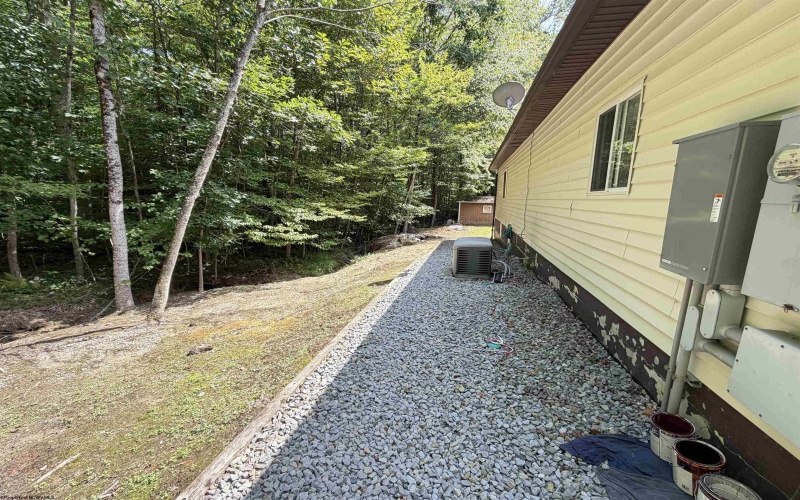 99 Artist Lane, Coalton, West Virginia 26257, 2 Bedroom Bedrooms, 8 Room Rooms,1 BathroomBathrooms,Single Family Detached,For Sale,Artist,0,10166703