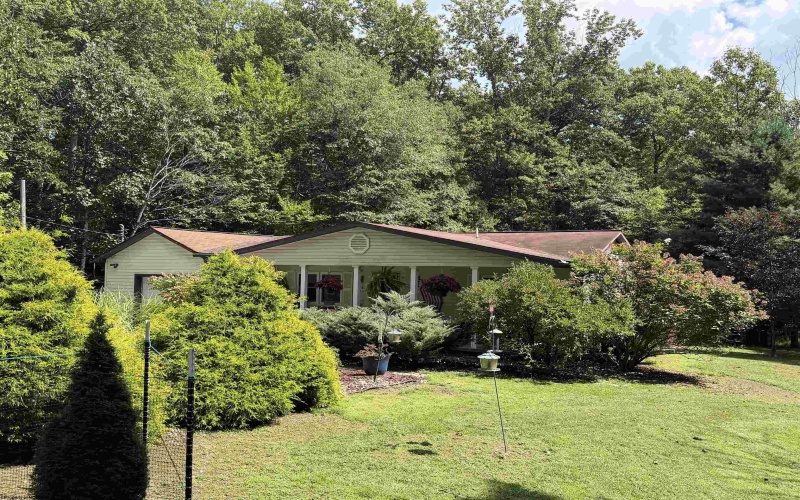99 Artist Lane, Coalton, West Virginia 26257, 2 Bedroom Bedrooms, 8 Room Rooms,1 BathroomBathrooms,Single Family Detached,For Sale,Artist,0,10166703