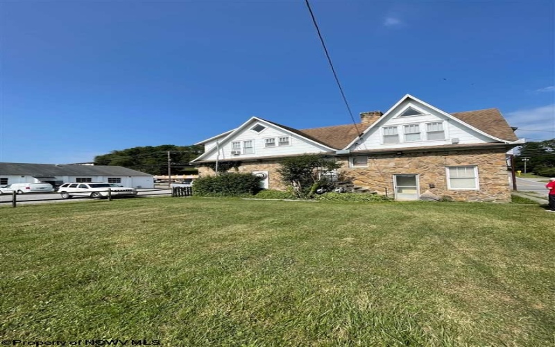 236 1/2 Kanawha Street, Buckhannon, West Virginia 26201-2028, 2 Bedroom Bedrooms, 5 Room Rooms,1 BathroomBathrooms,Residential Rentals,For Rent,Kanawha,0,10166721
