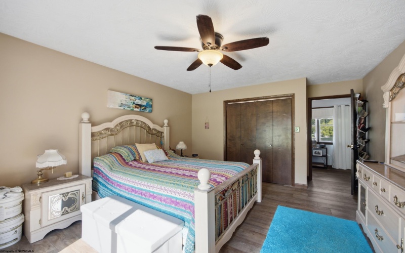 1072 Maple Lake Road, Bridgeport, West Virginia 26330, 3 Bedroom Bedrooms, 10 Room Rooms,2 BathroomBathrooms,Single Family Detached,For Sale,Maple Lake,0,10166719