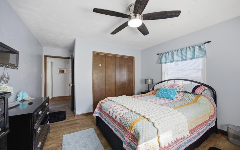 1072 Maple Lake Road, Bridgeport, West Virginia 26330, 3 Bedroom Bedrooms, 10 Room Rooms,2 BathroomBathrooms,Single Family Detached,For Sale,Maple Lake,0,10166719