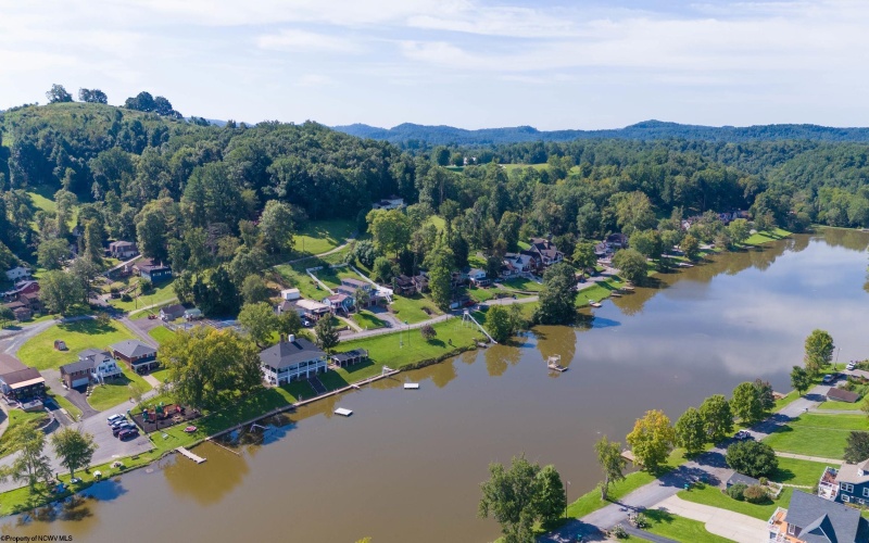 1072 Maple Lake Road, Bridgeport, West Virginia 26330, 3 Bedroom Bedrooms, 10 Room Rooms,2 BathroomBathrooms,Single Family Detached,For Sale,Maple Lake,0,10166719