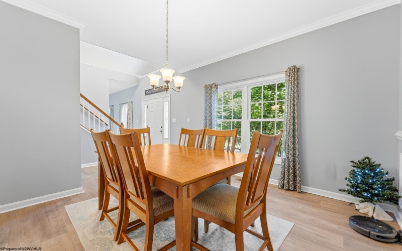 515 Tappan Zee Lane, Morgantown, West Virginia 26508, 4 Bedroom Bedrooms, 8 Room Rooms,2 BathroomBathrooms,Single Family Detached,For Sale,Tappan Zee,0,10166722