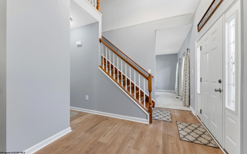 515 Tappan Zee Lane, Morgantown, West Virginia 26508, 4 Bedroom Bedrooms, 8 Room Rooms,2 BathroomBathrooms,Single Family Detached,For Sale,Tappan Zee,0,10166722