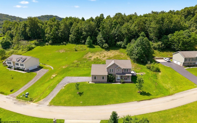 515 Tappan Zee Lane, Morgantown, West Virginia 26508, 4 Bedroom Bedrooms, 8 Room Rooms,2 BathroomBathrooms,Single Family Detached,For Sale,Tappan Zee,0,10166722