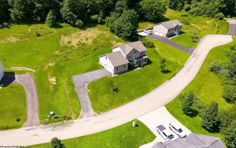 515 Tappan Zee Lane, Morgantown, West Virginia 26508, 4 Bedroom Bedrooms, 8 Room Rooms,2 BathroomBathrooms,Single Family Detached,For Sale,Tappan Zee,0,10166722