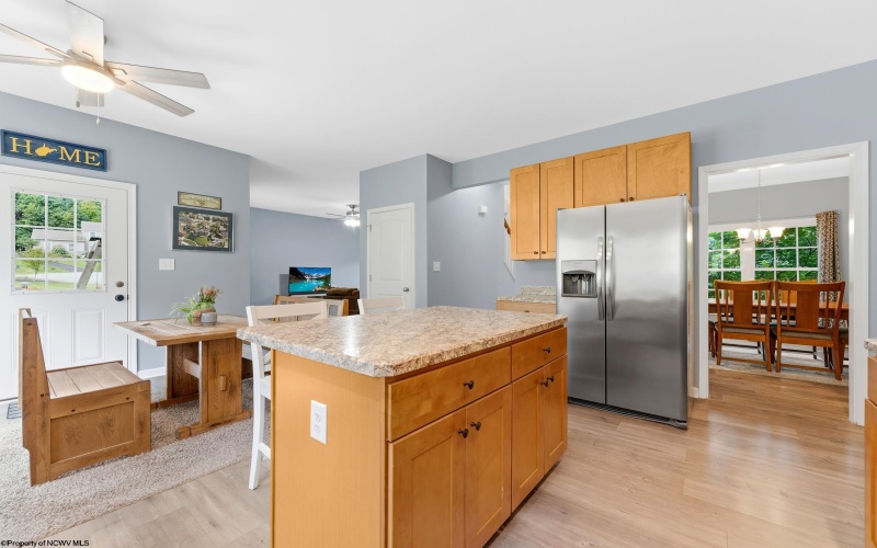 515 Tappan Zee Lane, Morgantown, West Virginia 26508, 4 Bedroom Bedrooms, 8 Room Rooms,2 BathroomBathrooms,Single Family Detached,For Sale,Tappan Zee,0,10166722