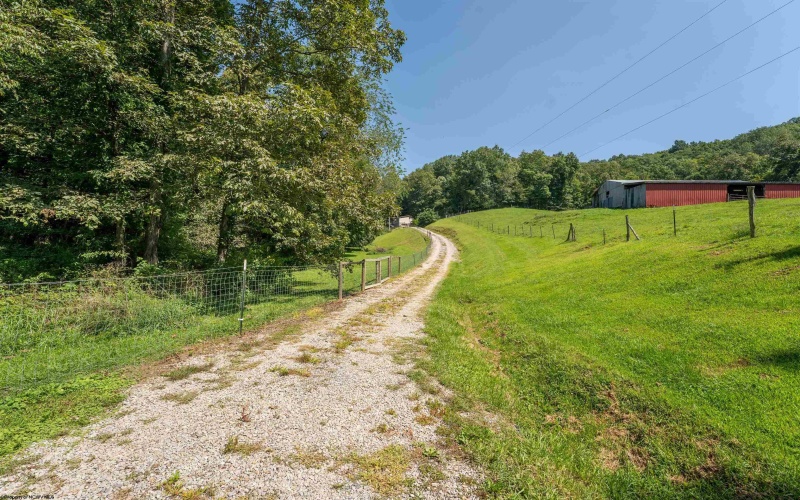 894 Mods Run Road, Mannington, West Virginia 26582, 3 Bedroom Bedrooms, 7 Room Rooms,2 BathroomBathrooms,Single Family Detached,For Sale,Mods Run,0,10166716