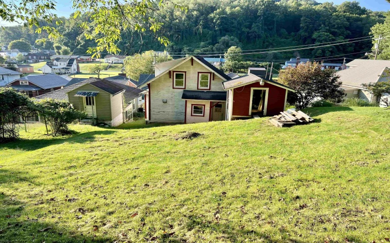 684 Locust Avenue, Weston, West Virginia 26452, 2 Bedroom Bedrooms, 5 Room Rooms,1 BathroomBathrooms,Single Family Detached,For Sale,Locust,0,10166724