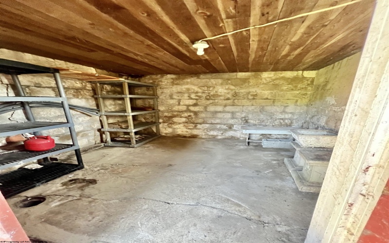 684 Locust Avenue, Weston, West Virginia 26452, 2 Bedroom Bedrooms, 5 Room Rooms,1 BathroomBathrooms,Single Family Detached,For Sale,Locust,0,10166724