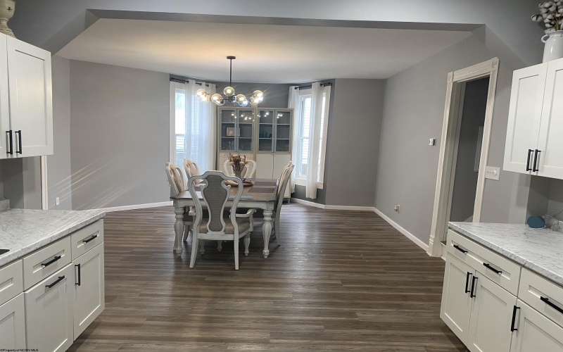 708 Mulberry Avenue, Clarksburg, West Virginia 26301, 5 Bedroom Bedrooms, 10 Room Rooms,2 BathroomBathrooms,Single Family Detached,For Sale,Mulberry,0,10166726